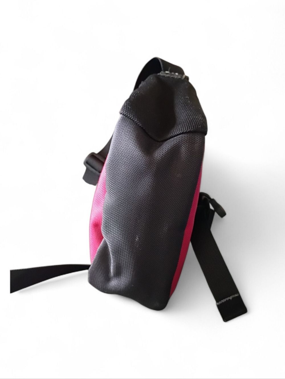 Sherpani Pica Red & Black Crossbody Purse Bag Travel Hiking Lightweight - Picture 7 of 7